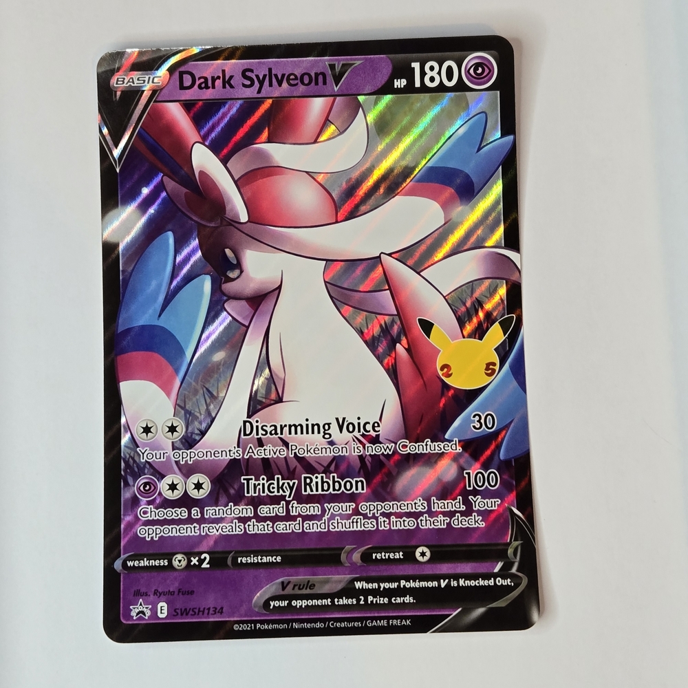 Pokémon Jumbo Dark Sylveon V SWSH134 Sword & Shield Promo 25th Anniversary Holo